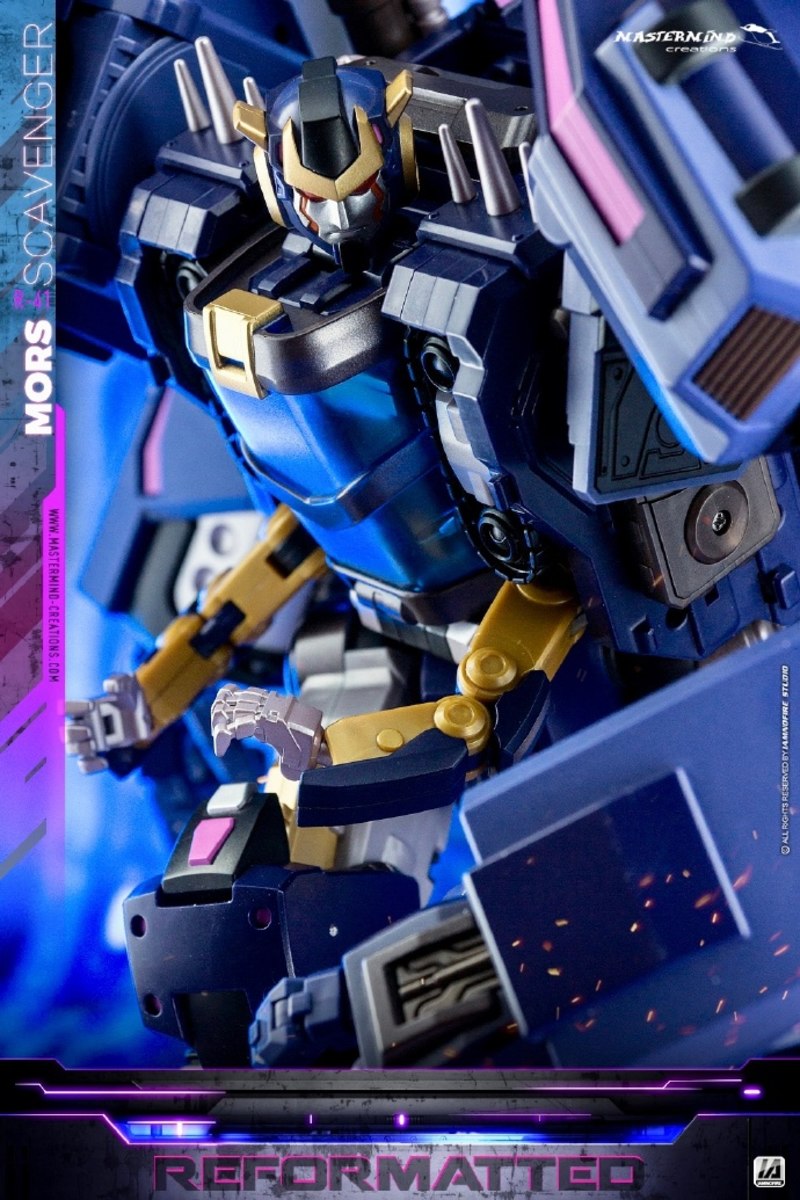 Mastermind Creations R-43 Mors Toy Photograpy by IAMNOFIRE